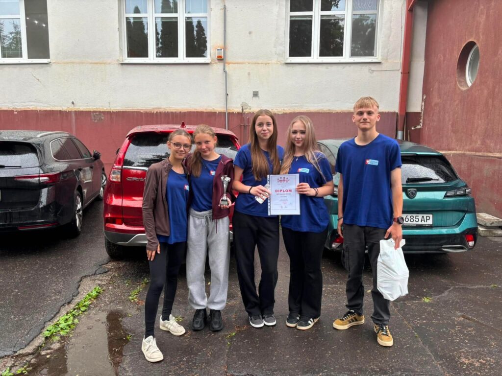 received_1327696548794736